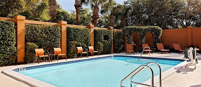 Courtyard Tampa North I-75 Fletcher