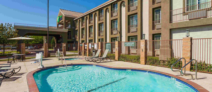 Holiday Inn Express Lancaster