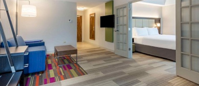 Holiday Inn Express Chicago Midway Airport