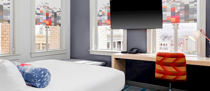 Aloft El Paso Downtown