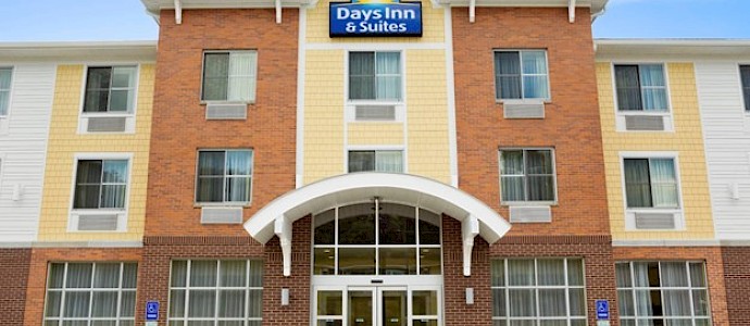 Days Inn & Suites Caldwell
