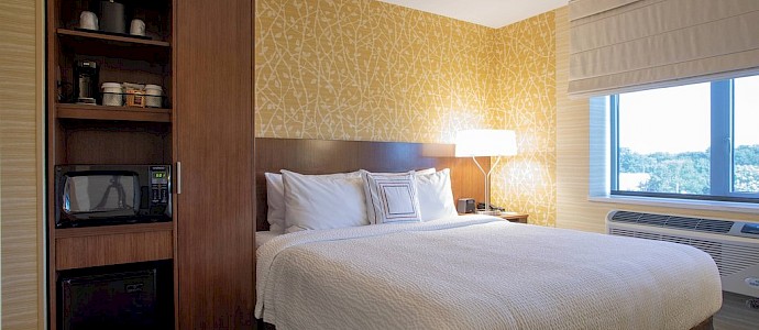 Fairfield Inn & Suites New York Queens Fresh Meadows