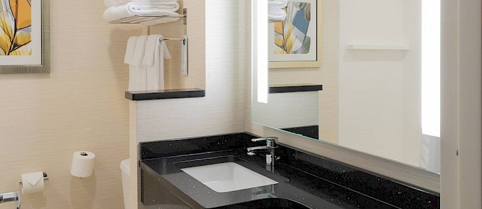 Fairfield Inn & Suites New York Queens Fresh Meadows