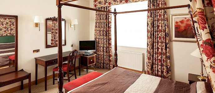 Mercure York Fairfield Manor Hotel