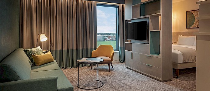 Staybridge Suites London – Heathrow Bath Road