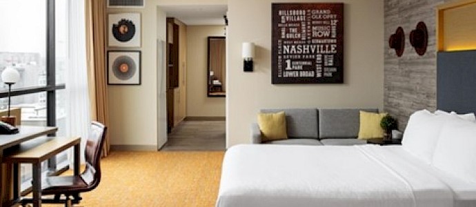 Holiday Inn & Suites Nashville Downtown Broadway