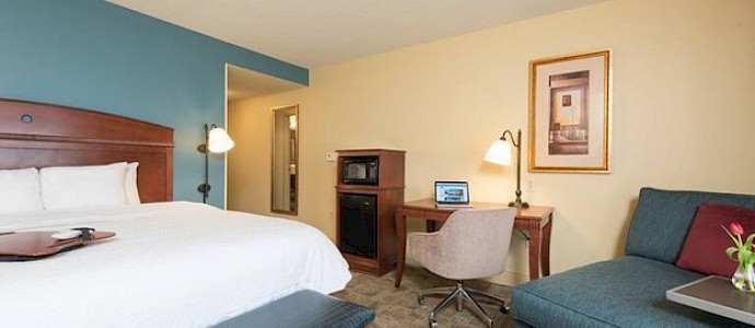 Hampton Inn & Suites Bloomington-Normal