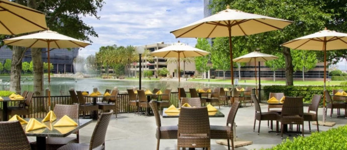 voco Orange County Airport Hotel